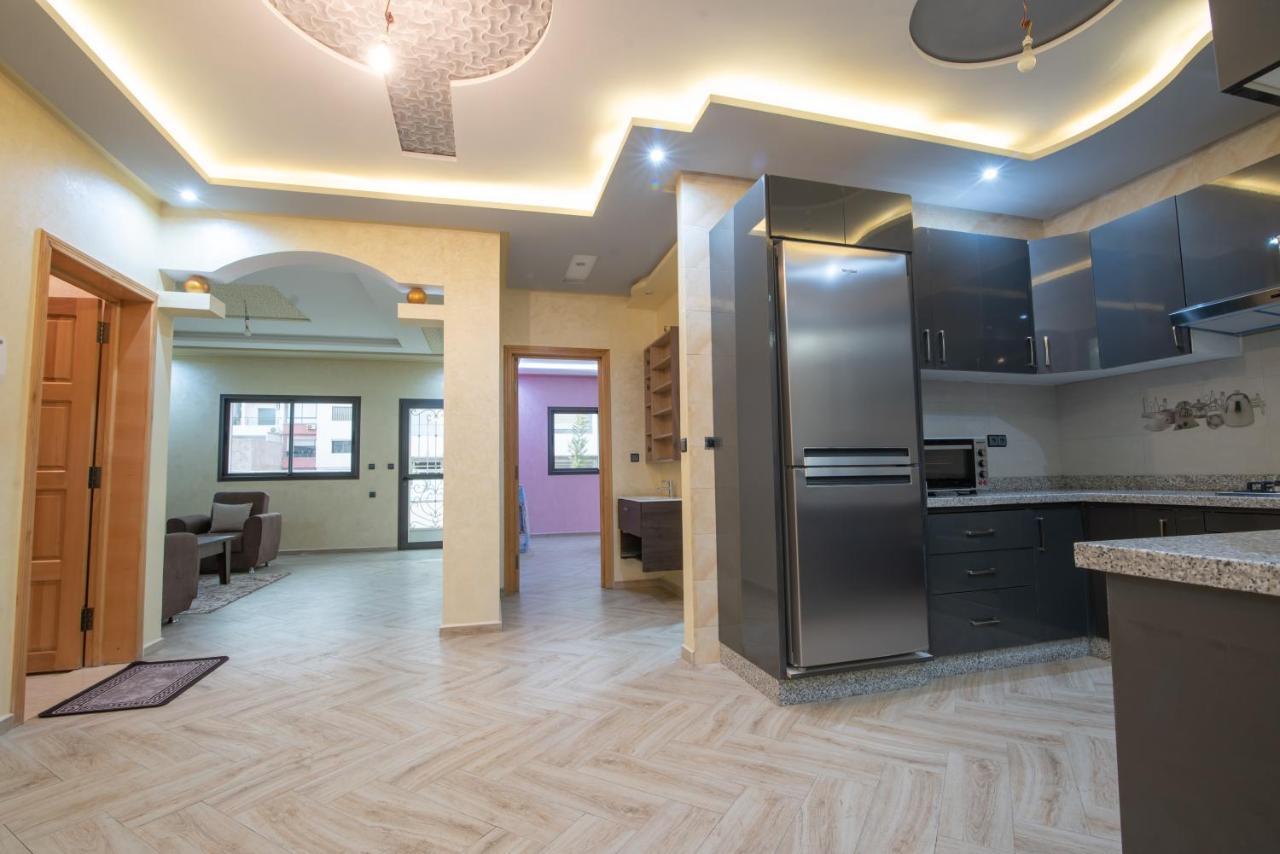 Adam's Apartments: Beach-Near Downtown Stay with Fiber Optic Wi-Fi Agadir Exterior photo